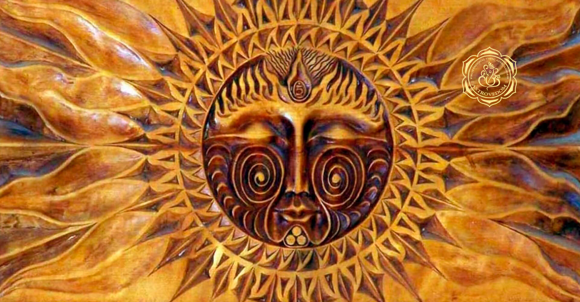 Бог этническая. Бог солнца в славянской мифологии. Солярные божества древних славян. Славянское солнце. Изображение солнца у древних.